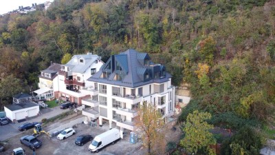 Elegantes Penthouse mit 3 Balkonen und Blick auf den Rhein