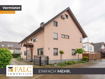 Großzügige Wohnung mit Premium- Küche und Garage in ruhiger Wohngegend