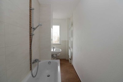 *Schockverliebt* moderne 2RW mit Wanne und Balkon in ruhiger Lage