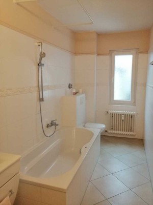 Ruhige 3,5 Zi. Wohnung im 2. OG in Frankfurt-Bornheim