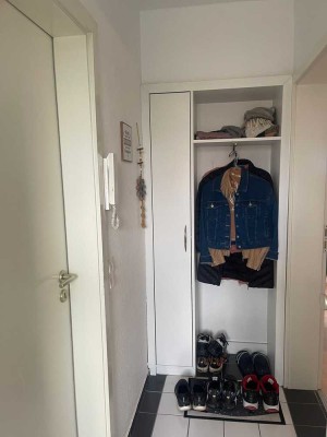 Attraktive und modernisierte 2,5-Raum-Wohnung mit EBK in Korschenbroich