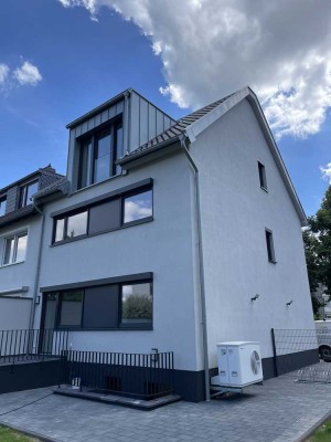 Friesdorf - Erstbezug nach Sanierung Wohnung im 1 OG