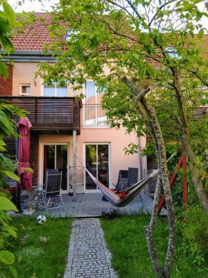 Gepflegtes Reihenmittelhaus im Ortszentrum von Fahrenzhausen