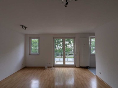 Moderne 1-Zimmer-Whg. in zentraler Lage (City Park) m. Einbauküche+Balkon