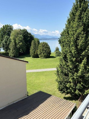 Traumwohnung mit Seeblick und eigenem Badestrand mitten in Pörtschach