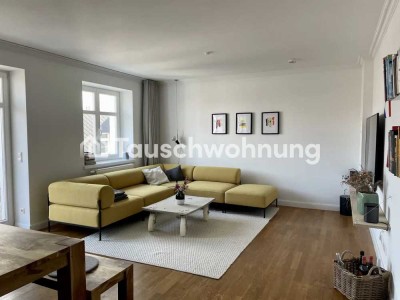 Tauschwohnung: Modernisierter Altbau mit Wohnküche und Balkon