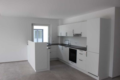 Erstbezug! Stilvolle 3-Zimmer-Neubauwohnung mit Einbauküche