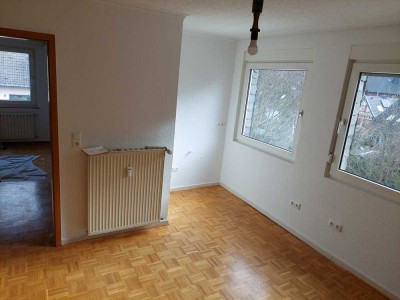 Schöne und gepflegte 3-Raum-DG-Wohnung in Hürth