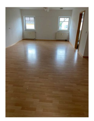 Freundliche 1-Zimmer-Wohnung mit Balkon/Terrasse in Thannhausen