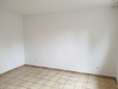 Exklusive 2-Zimmer-Souterrain-Wohnung in Langen/Hessen