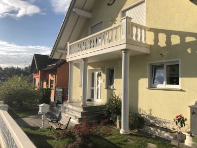 Luxuriöses Einfamilienhaus mit 6 Zimmern in Homburg (Am Wäldchen)