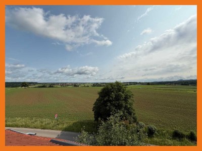 Attraktives Wohnen mit Blick über Felder und Wiesen am Ortsrand von Gomaringen