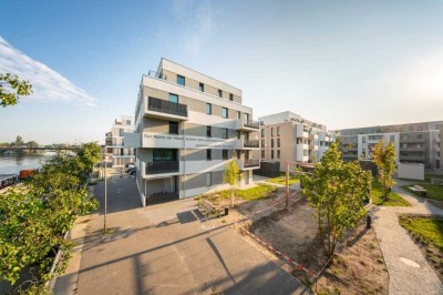 Schickes Dachgeschoss mit Wasserblick und Fussbodenheizung ab sofort frei