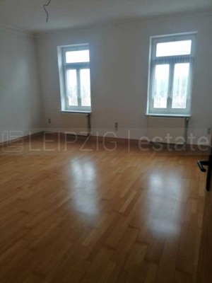 *Wichtig Straßenumbau in Planung*4 RWG mit besonderem Blick*Renovierung in Absprache möglich*