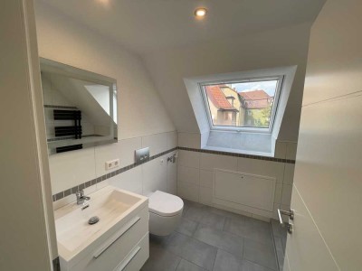 Lichtdurchflutete 5-Zimmer-Maisonette Wohnung mit EBK