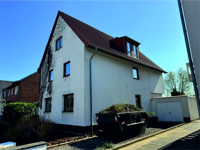 Blessem: Vielseitige Immobilie mit Potential zum Traumhaus !!!