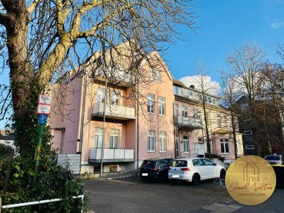 Wunderschöne Obergeschosswohnung mit Traumterrasse und Tiefgaragenplatz