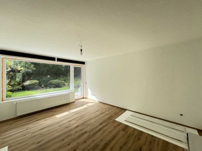 Seltene Gelegenheit | Moderne 2-Raum-Wohnung | Eigener Garten & Terrasse | Erstbezug nach Sanierung