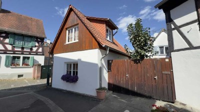 "Klein aber fein" - Charmantes Häuschen mit 3 Zimmern und großer Dachterrasse im Herzen der Fachwerk