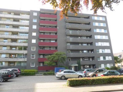 Aufgepassst! schöne 2-Zimmer-Wohnung mit Balkon auf Aufzug  in Mönchengladbach Wickrath-Mitte