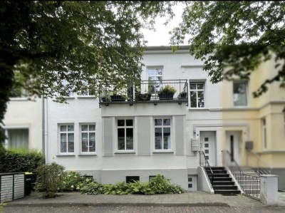 *Villenviertel* Charmante 4-Zimmer-Wohnung mit Garten