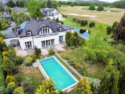 Architekten Villa inkl. Pool - uneinsehbarer Garten - direkt am Golfplatz - nahe Seddiner See