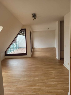 Traumhafte 2 Zimmerwohnung mit Loggia am Kurpark mit Tiefgarage
