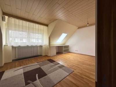Gepflegte 3-Zi.-Wohnung (65,6 qm) und Garage  - tolle Gelegenheit für Eigennutzer und Kapitalanleger