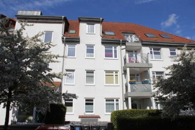 1 Zimmer Studio mit Balkon und Stellplatz