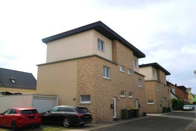 Modernes Familienhaus in Rheinnähe