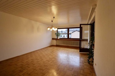 2,5-Zimmer-Wohnung mit Balkon und großem Wintergarten in Gerolstein-Büscheich