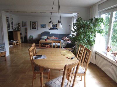 Baden Baden schöne 4 Zi WHG 115qm, schöner Zustand, Balkon, Garage