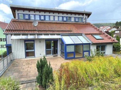 Seltene Gelegenheit! Attraktives Wohn/- u. Geschäftshaus in Winzingen!