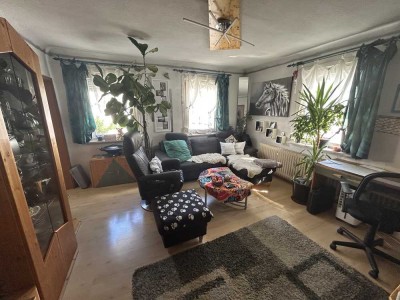 Großzügiges Wohnhaus mit 2 Einheiten, Garten und Entwicklungsmöglichkeiten