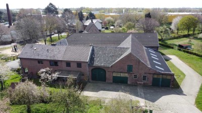 Vierkanthof Hofanlage mit 2 Wohneinheiten in ruhiger Lage MG-Herrath
