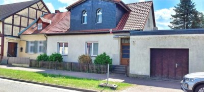 Ein Stadthaus mit sonnigem Garten!