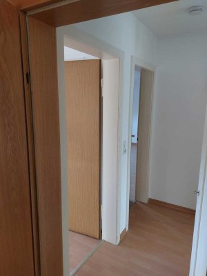 Freundliche 2-Zimmer-DG- Singlewohnung in Stuttgart