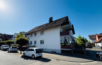 Griesheim. Wohnküche mit Einbauküche. Ruhige Lage. Souterrain-Wohnung