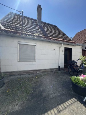 2,5 Zimmer-Häuschen in Eningen