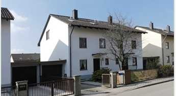 Geräumige Doppelhaushälfte mit 6 Zimmern in Oberschleißheim