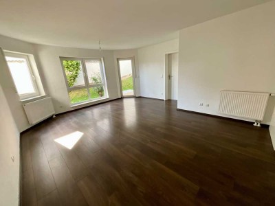 Ruhig gelegene und schön geschnittene 4-Zimmer Wohnung mit Terrasse in Wettenberg-Launsbach