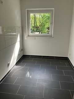 Traumwohnung !!! Erstbezug nach Sanierung mit Balkon