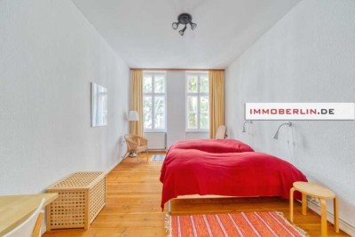 IMMOBERLIN.DE - Charmante Stuck-Altbauwohnung mit Südwestbalkon in Trendlage