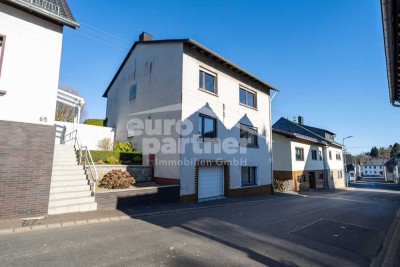 Freistehendes Mehrfamilienhaus in Mörschied!