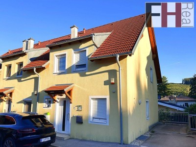Gepflegtes Eckreihenhaus mit Eigengarten und PKW Stellplatz