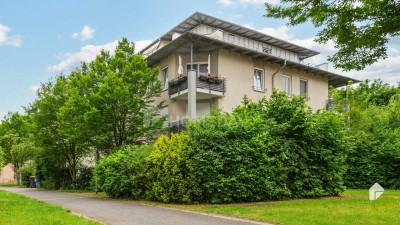 7 min bis Flughafen BER: Zwei-Zimmer-Wohnung mit Balkon und Tiefgaragenstellplatz