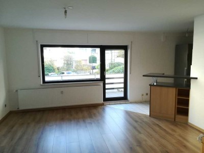 Freundliche 1-Zimmer-EG-Wohnung mit Einbauküche und Ba