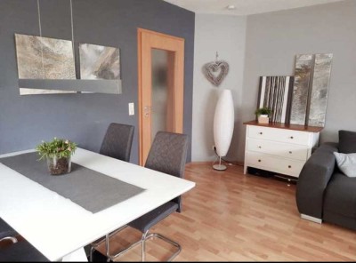 Schöne 2-Zimmer-Wohnung mit Balkon und EBK in Lahr/Sulz - Super für Alleinstehende und Paare