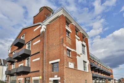 2 Zimmerwohnung mit Balkon *** Leben und Wohnen hinter historischen Fassaden