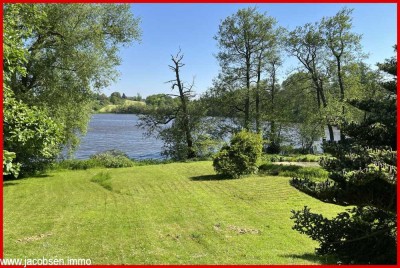 "Mein Haus am See" - 
Einfamilienhaus mit friedvoller Gartenoase & eigenem Seezugang